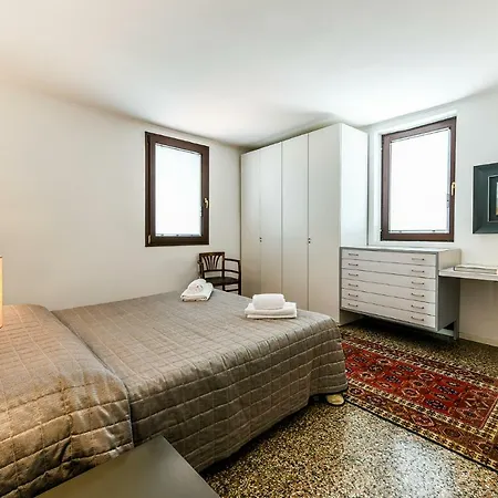 Glass Apartamento Venecia
